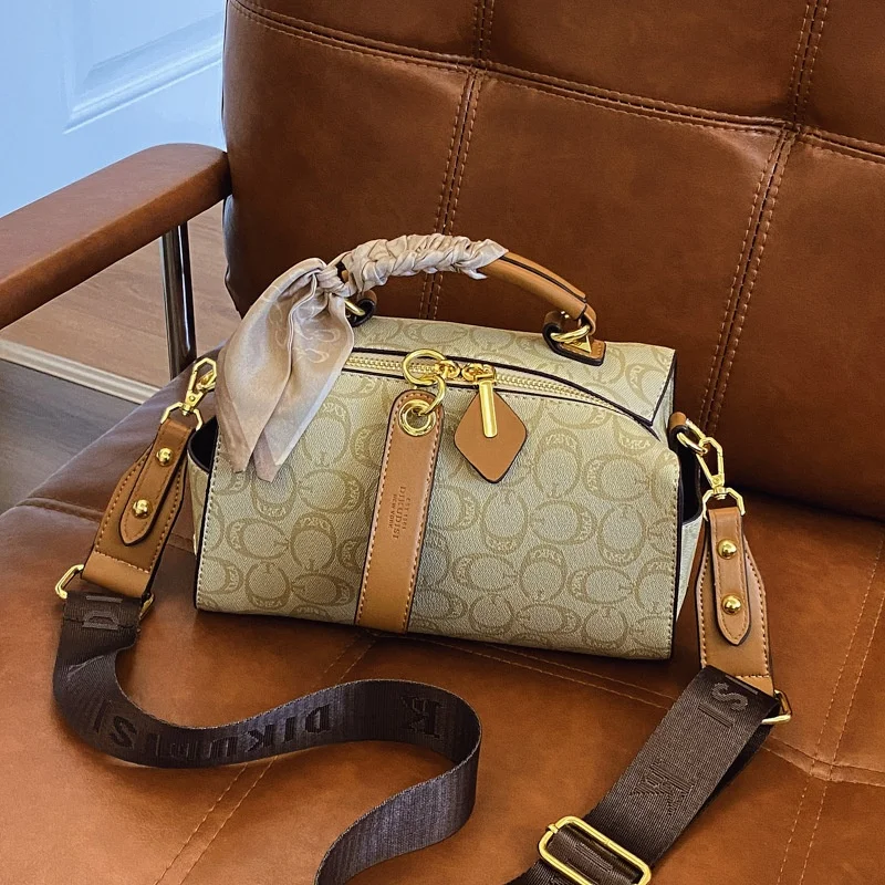 High-end handbag 2026 New style, fashionable and retro Boston women’s bag, versatile with wide shoulder strap crossbody bag