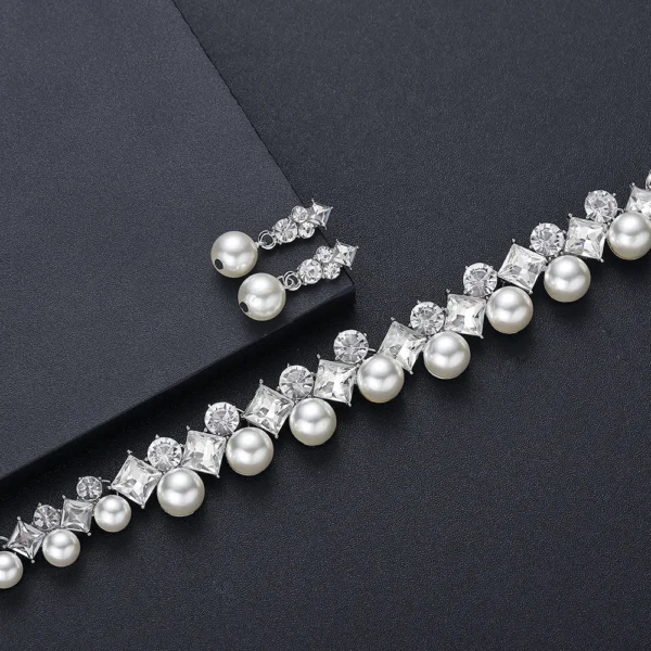 Earrings Jewelry Set Shiny Pearl Jewelry Set Rhinestone Necklace Set Eye-Catching Luxury Wedding Jewelry For Banquet Gift