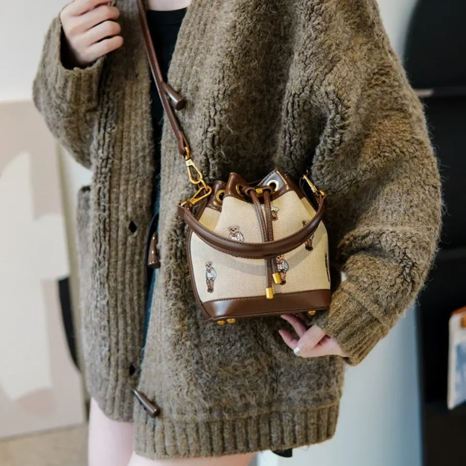 Drawstring Bucket Bag Large Capacity Women’s Handheld Crossbody Messenger Bag Large Capacity Handheld Shoulder Armpit Bag