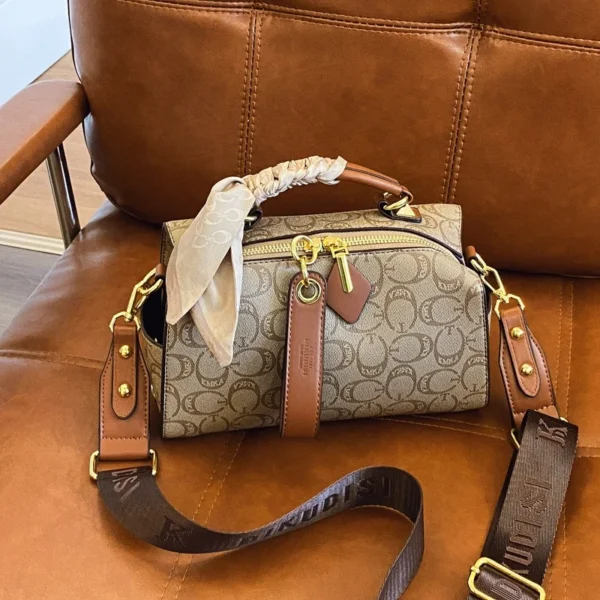 High-end handbag 2026 New style, fashionable and retro Boston women's bag, versatile with wide shoulder strap crossbody bag