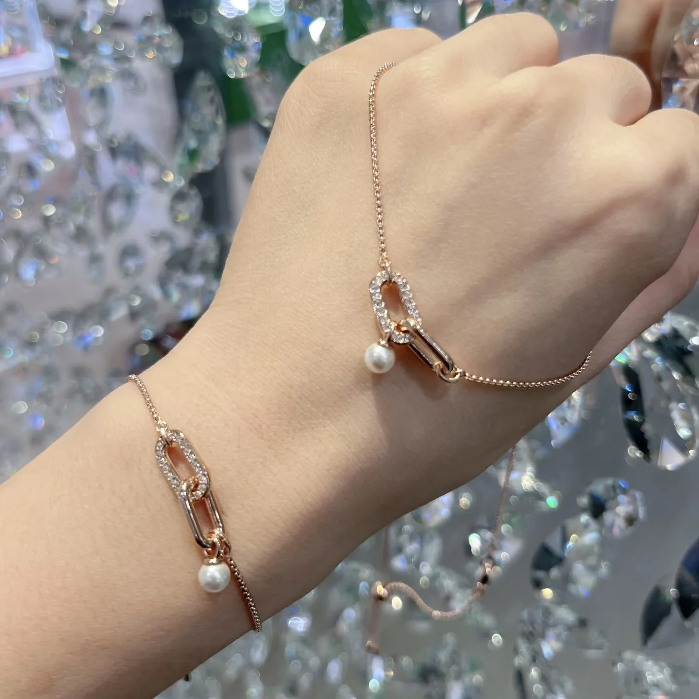 Luxury Fashion Women’s Jewelry Set: Sterling Silver Necklace, Bracelet, Earrings Plated with 18K Rose Gold, Party Gift