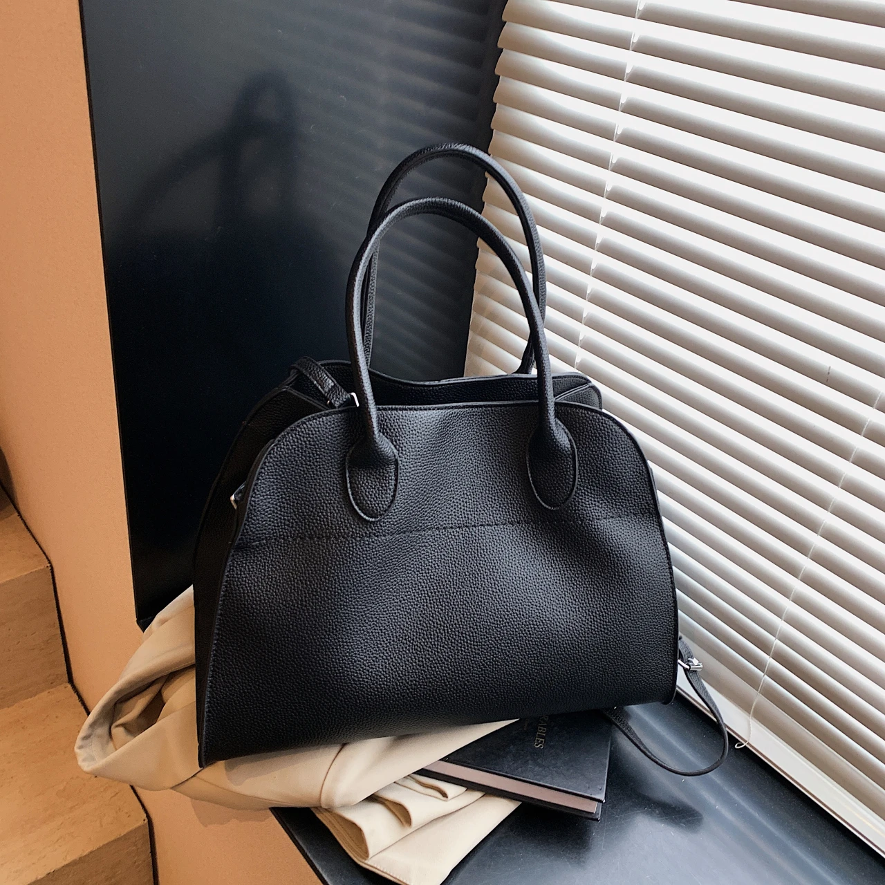 2025 Designer Handbags Luxury Top-handle Bags For Women Lychee Pattern Big Capacity Shopper Shoulder Crossbody Bags With 2 Sizes - Image 10