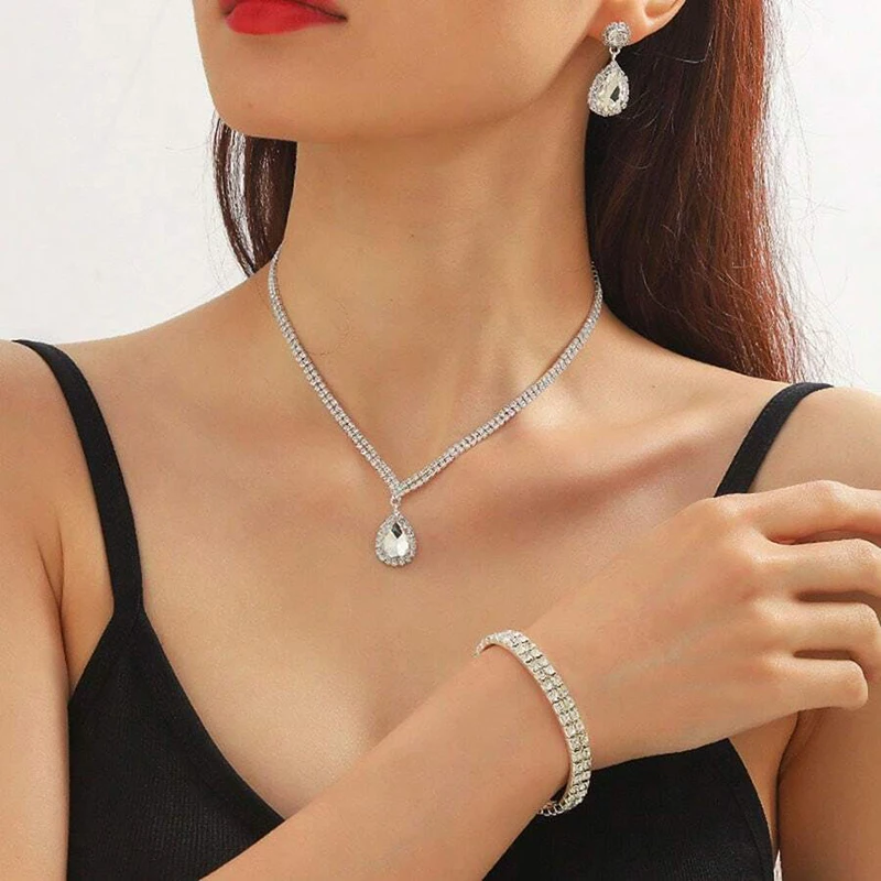 4 Pieces Luxurious Jewelry Set Exquisite Rhinestone Pendant Elegant Women’s Crystal Silver Plated Necklace Earrings Bracelet Set