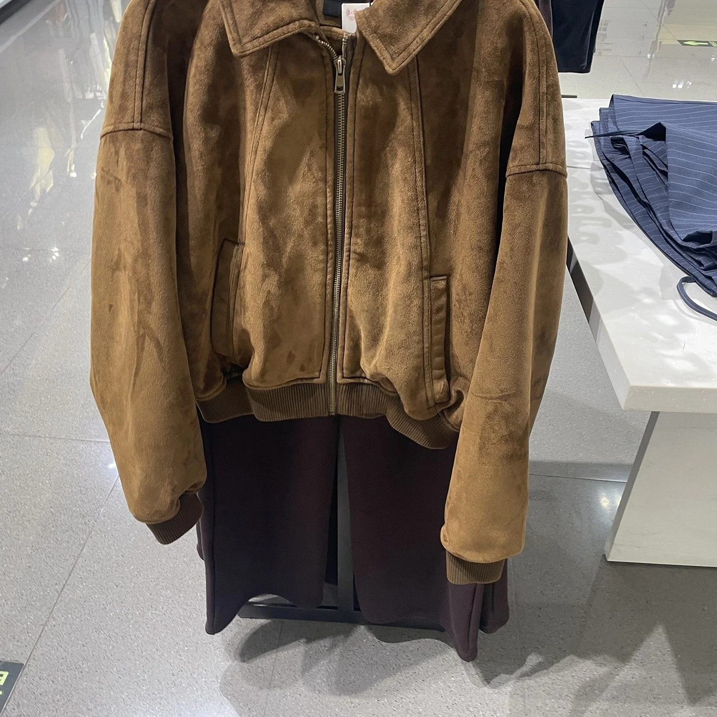 2026 new women's clothing European and American style fashionable lapel suede texture effect jacket short jacket - Image 3